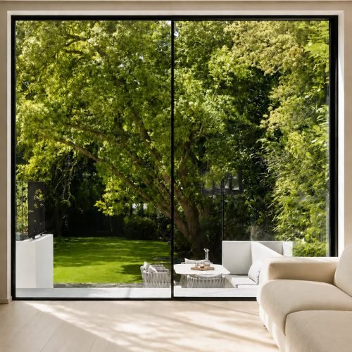 Minimal sliding door